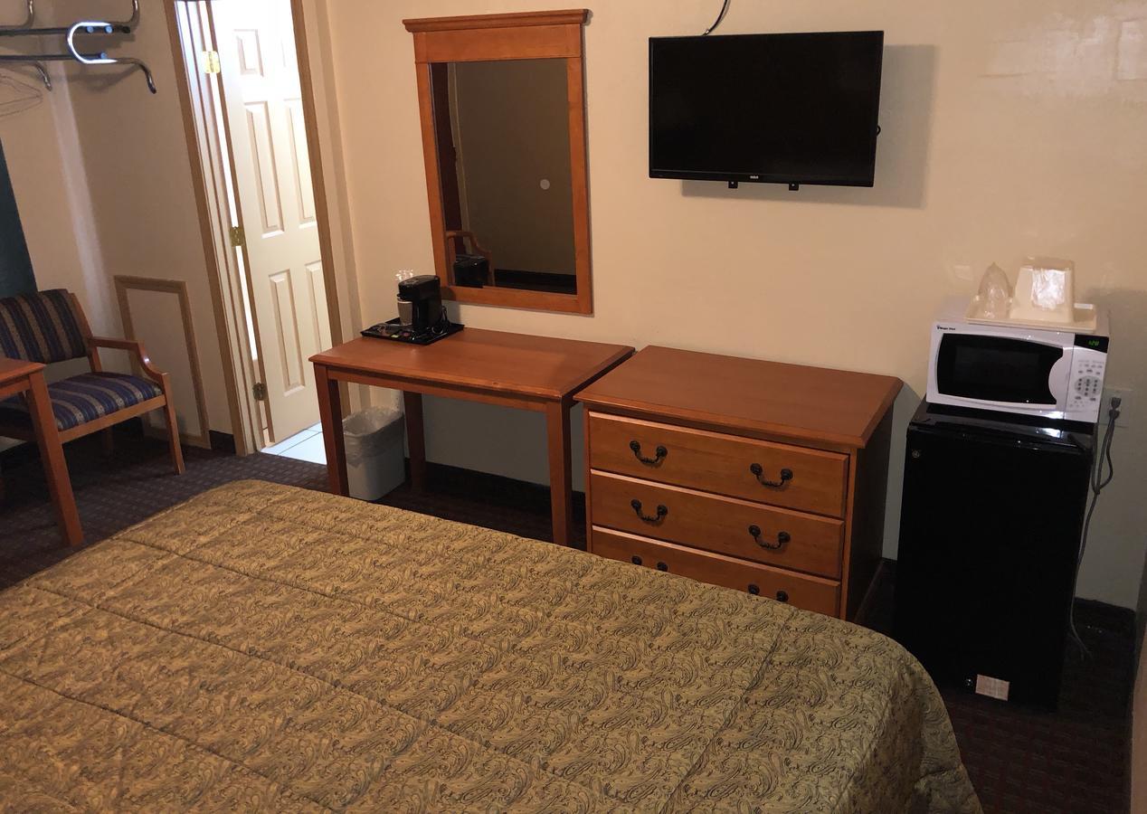 Deluxe Inn ลอว์ตัน ภายนอก รูปภาพ