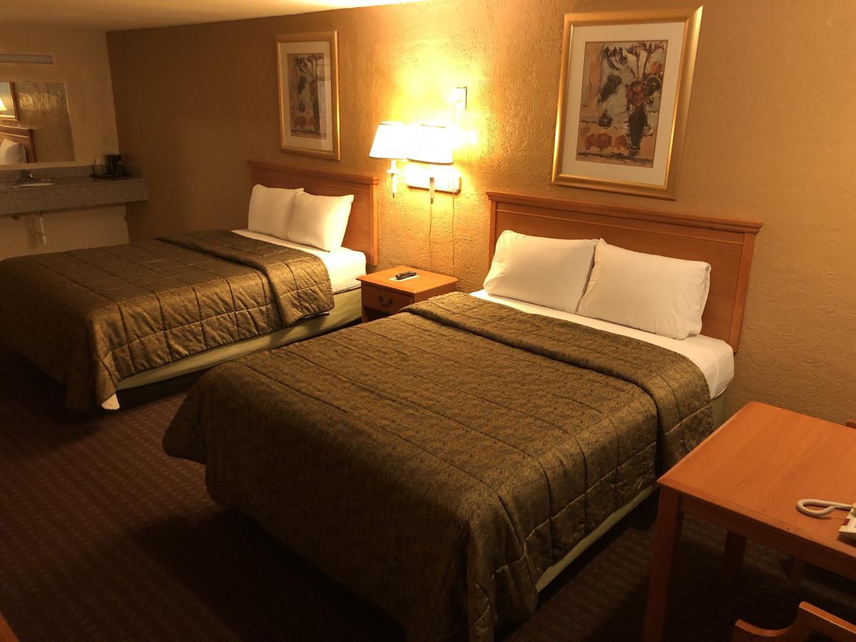 Deluxe Inn ลอว์ตัน ภายนอก รูปภาพ